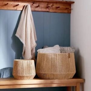 Brand new light weight blanket thirty one gifts